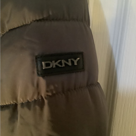 DKNY mid weight long puffer jacket - Picture 4 of 16
